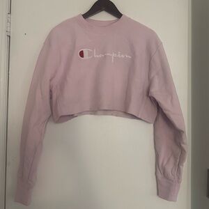 Champion Cropped Crew Sweatshirt in Pale Pink